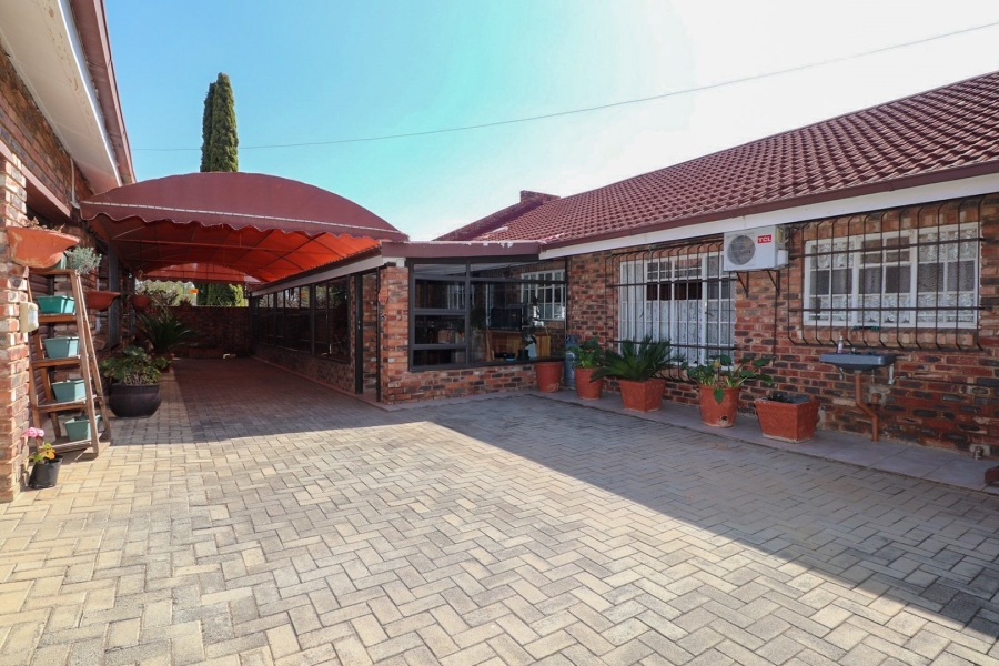 3 Bedroom Property for Sale in Vaal Park North West